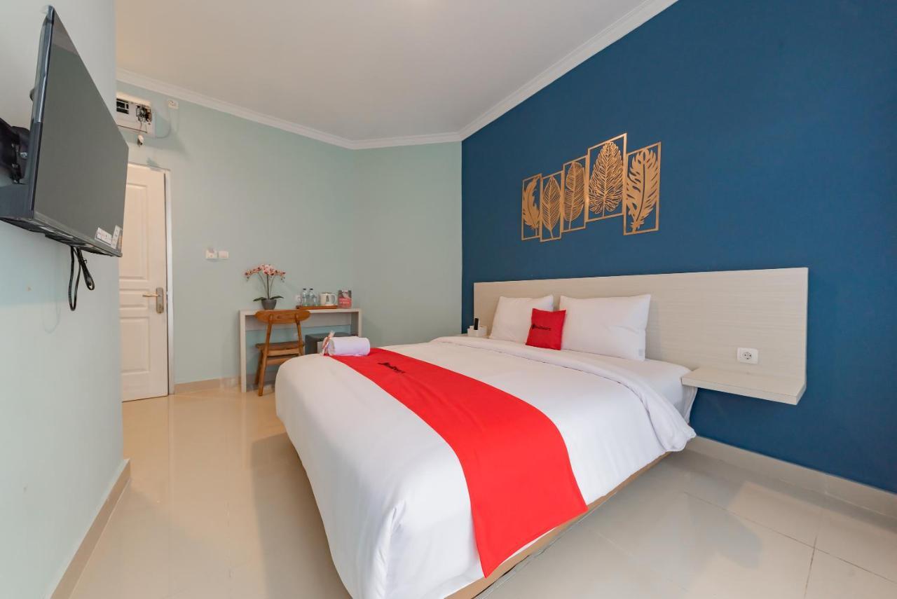 Reddoorz Plus Near Surapati Core 반둥 외부 사진
