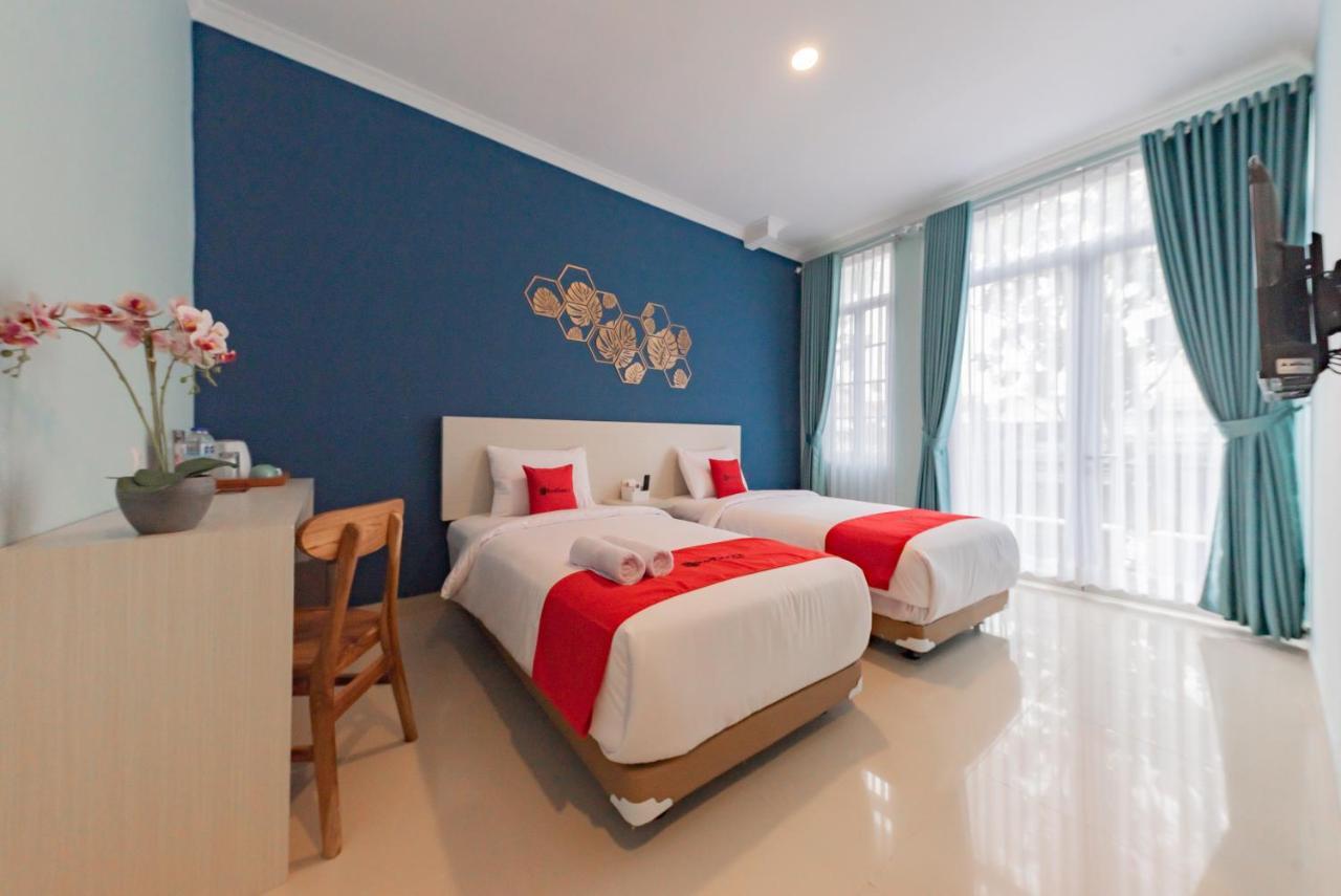 Reddoorz Plus Near Surapati Core 반둥 외부 사진